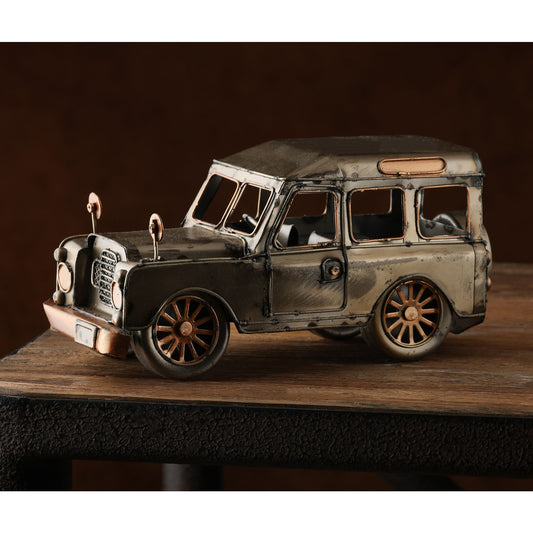Harvey Makin Ornament - 4 x 4