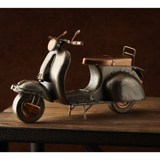 Harvey Makin Ornament -Scooter